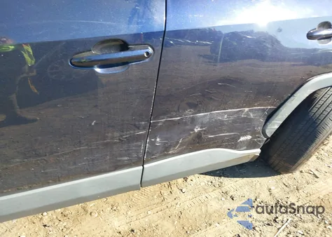 2020 Toyota Rav4 Hybrid Xle z USA, uszkodzony, nr VIN 2T3RWRFV8LW062484